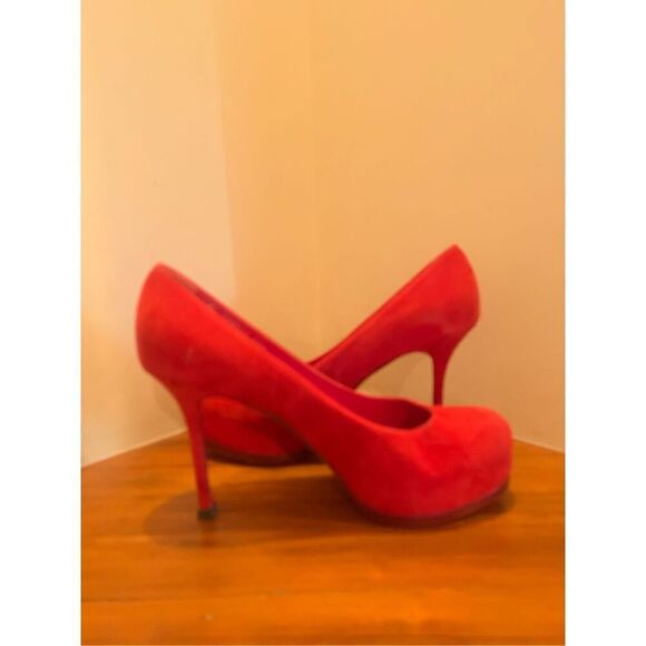 Yves Saint Laurent Red Suede Tribtoo EU40.5
